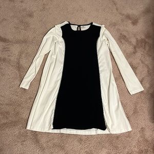 Black and white long sleeve dress
